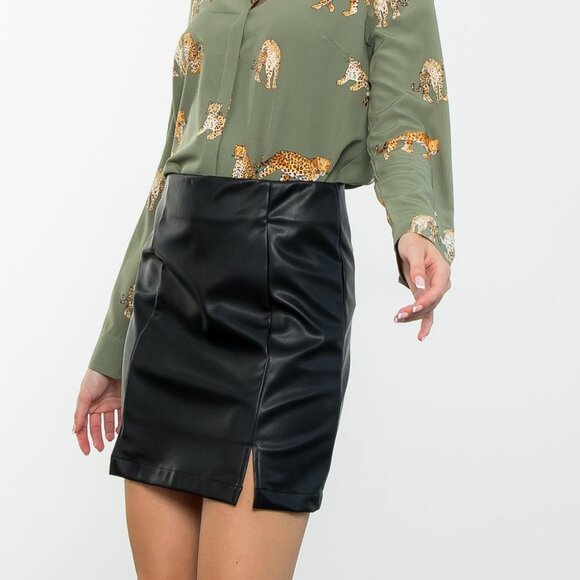 Susan Leather Skirt - THML - Picture 3 of 4